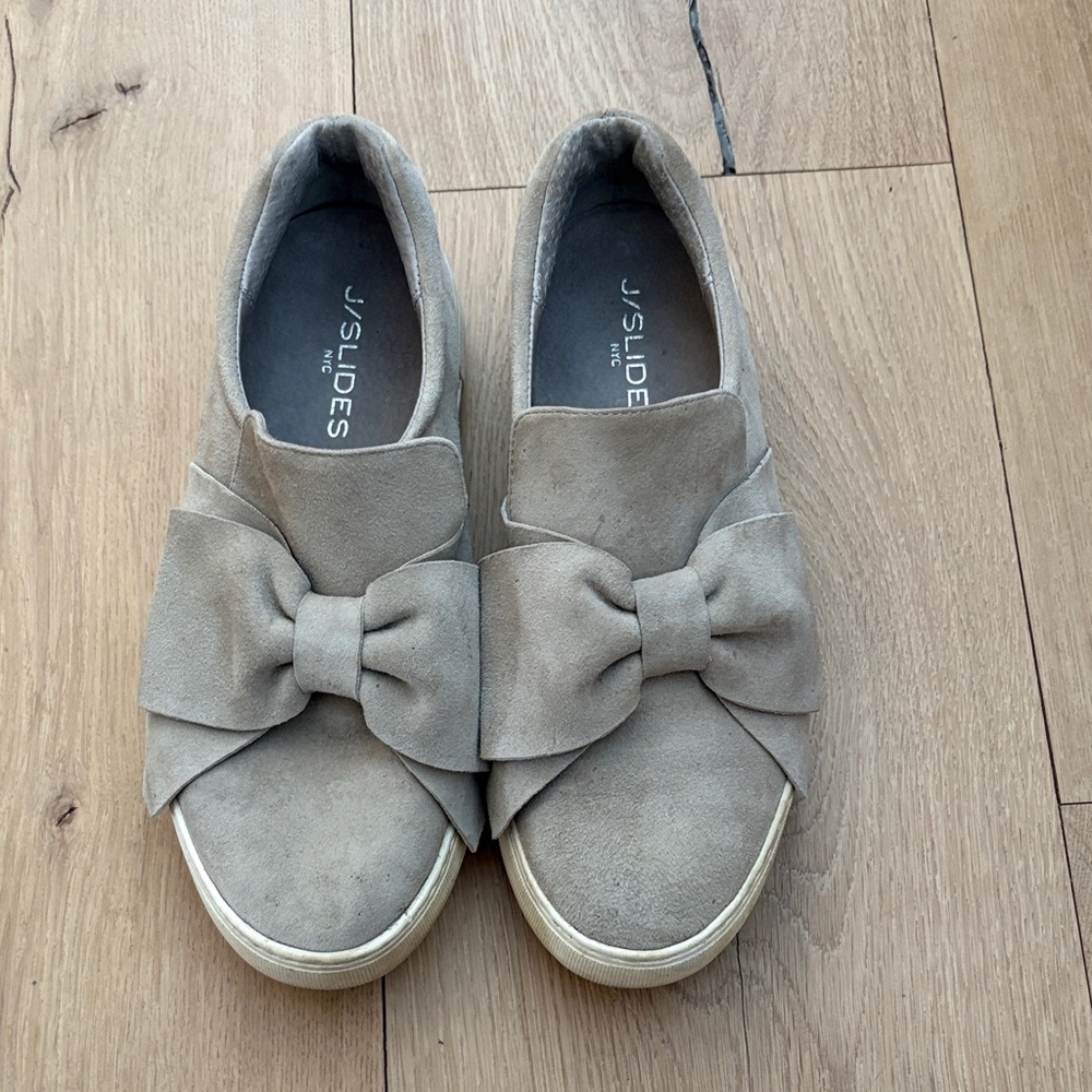 J/SLIDES Bow Slip-On Sneakers